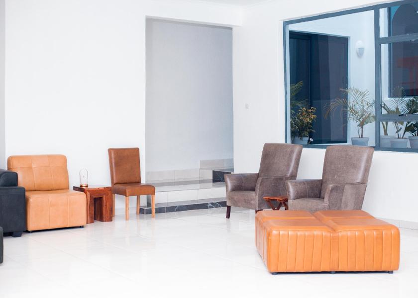 shared lounge/tv area