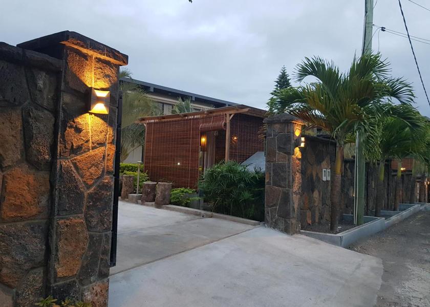  Trou aux Biches entrance