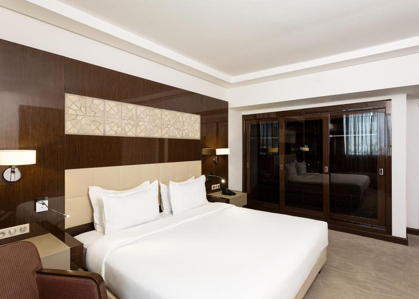  Tunis Junior Suite - Lounge Access 