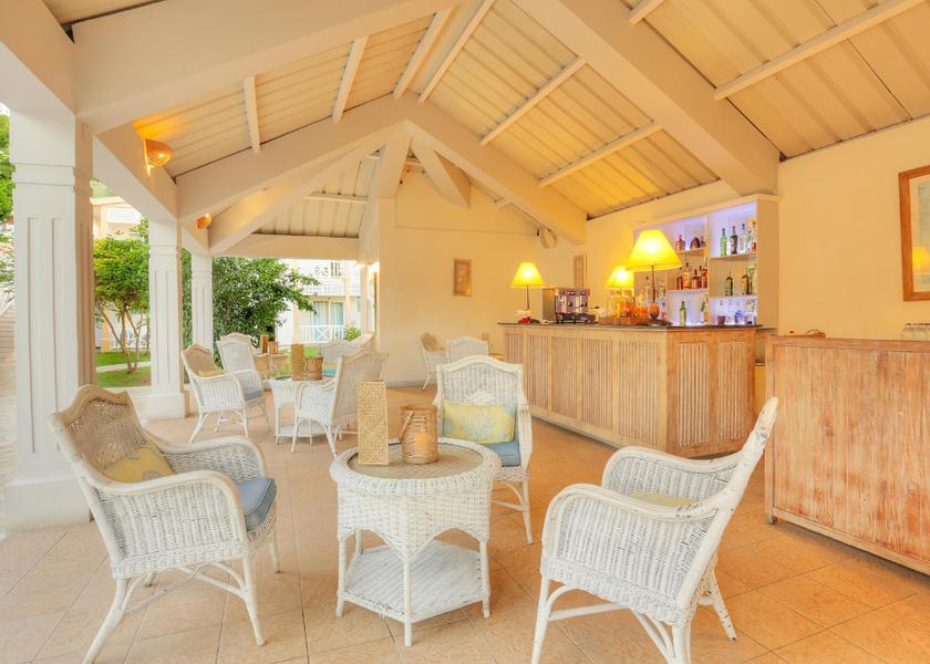  Rodrigues Island bar