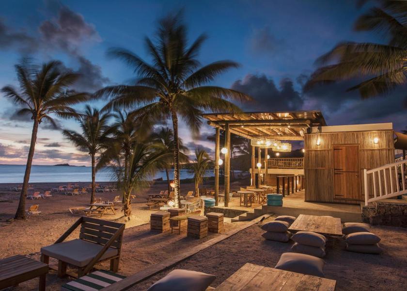  Rodrigues Island bar/lounge