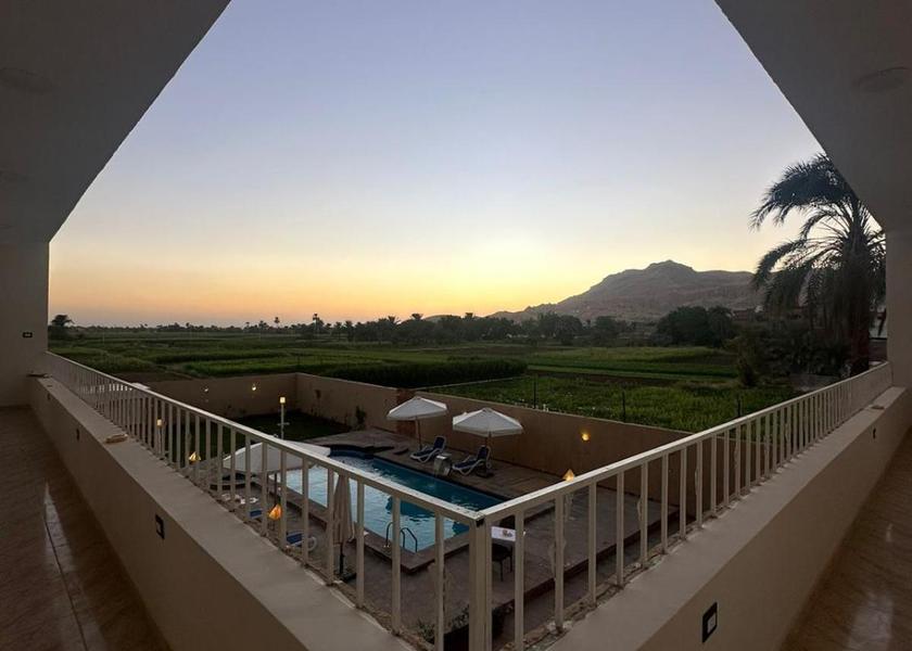  Luxor Junior Suite with Pool View