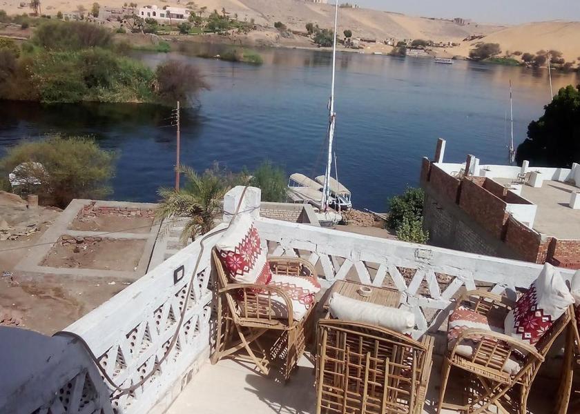  Aswan balcony/terrace