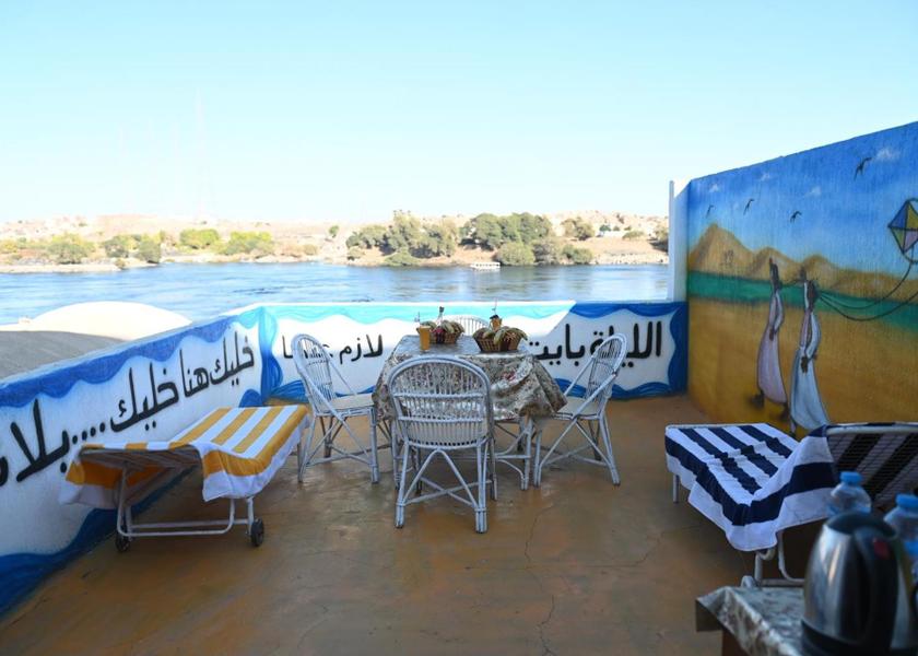  Aswan balcony/terrace