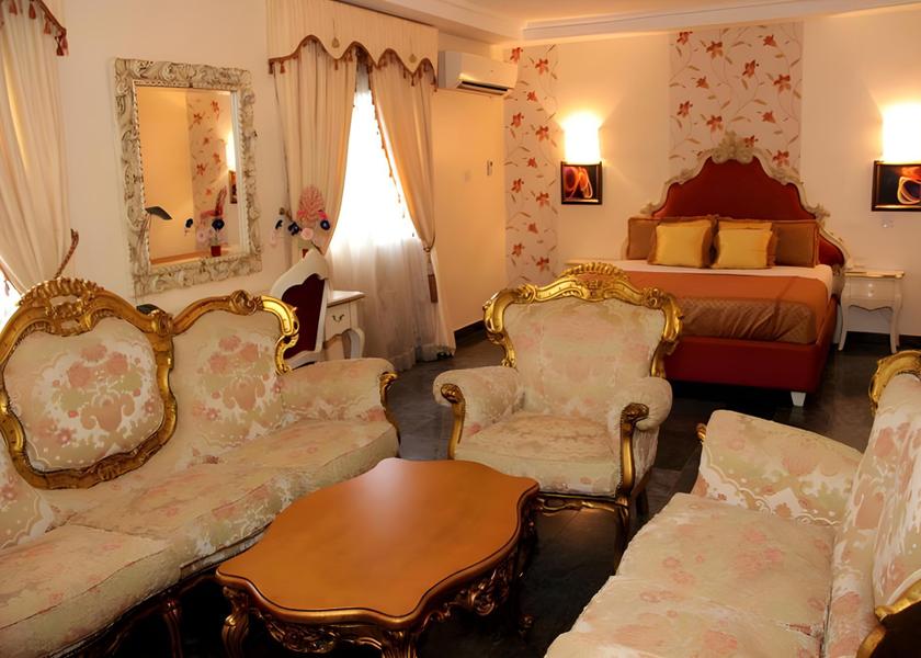  Calabar Platinum Suite