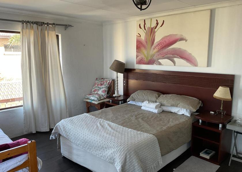 KwaZulu-Natal aManzimtoti Double Room with Balcony and Sea View