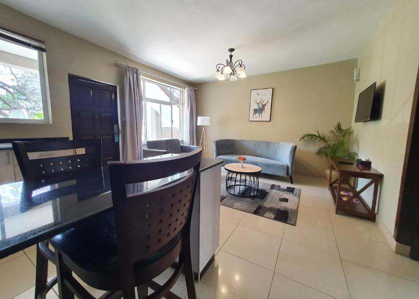  Blantyre separate living room