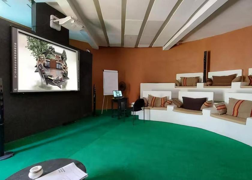 Marrakech-Safi Amizmiz shared lounge/tv area