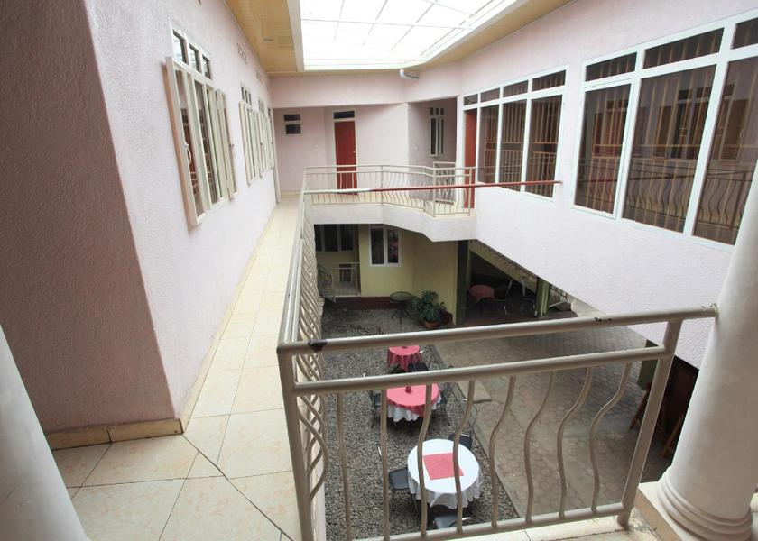 restaurant (private room)