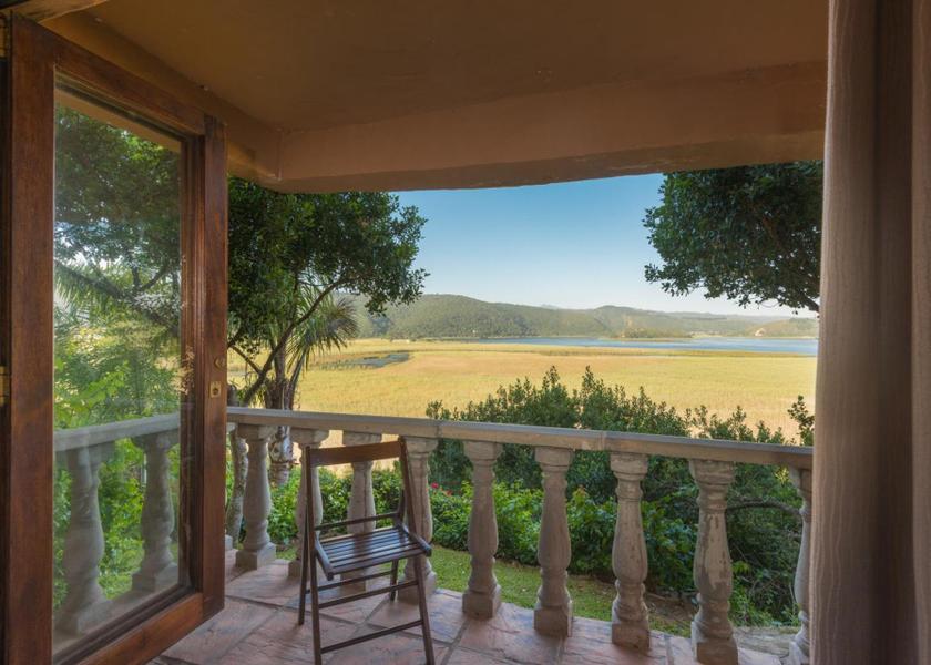 Western Cape Wilderness Queen Room with Lake View
