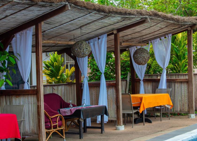  Abidjan swimming pool