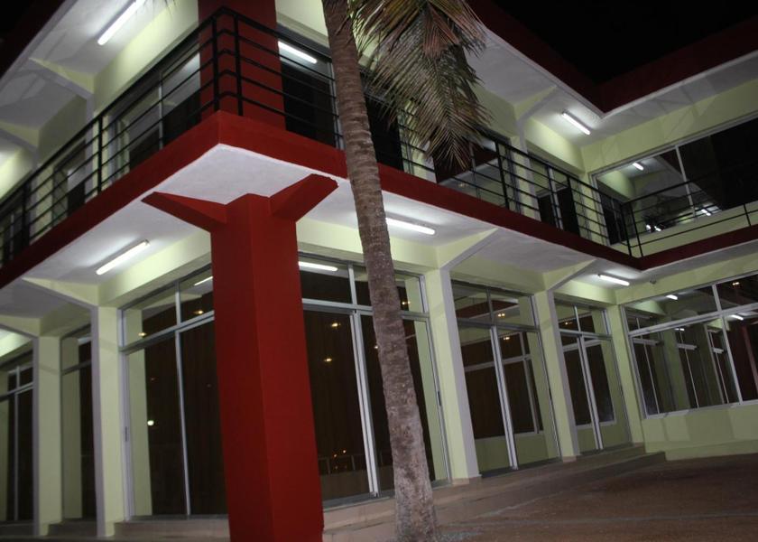  Abidjan exterior view