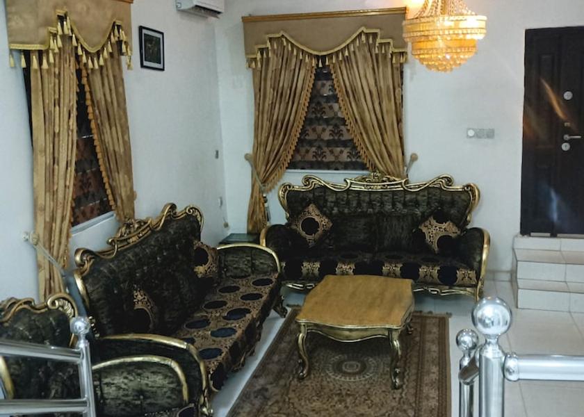 Edo Benin City Room