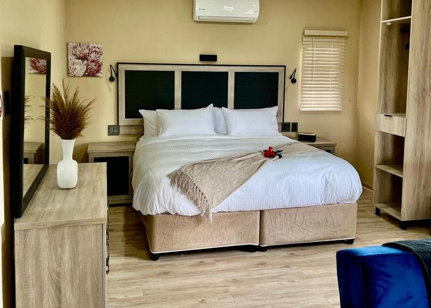 North West Maanhaarand Executive Suite