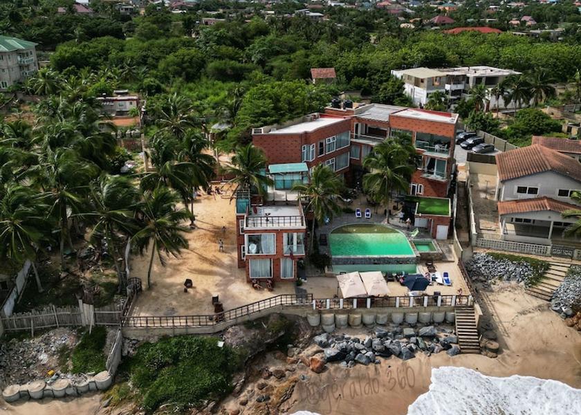 Accra Region Kokrobite Front of property - evening/night