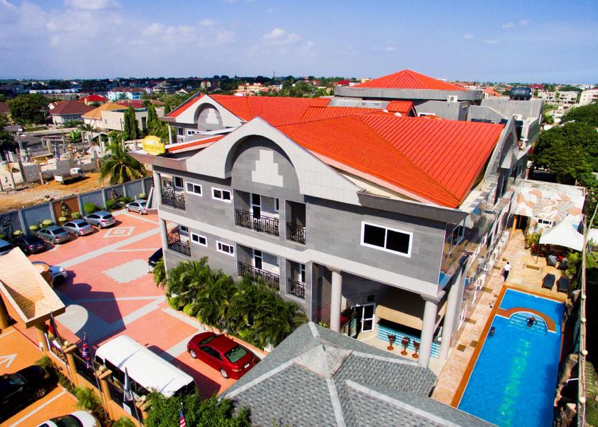  Accra Hotel Exterior