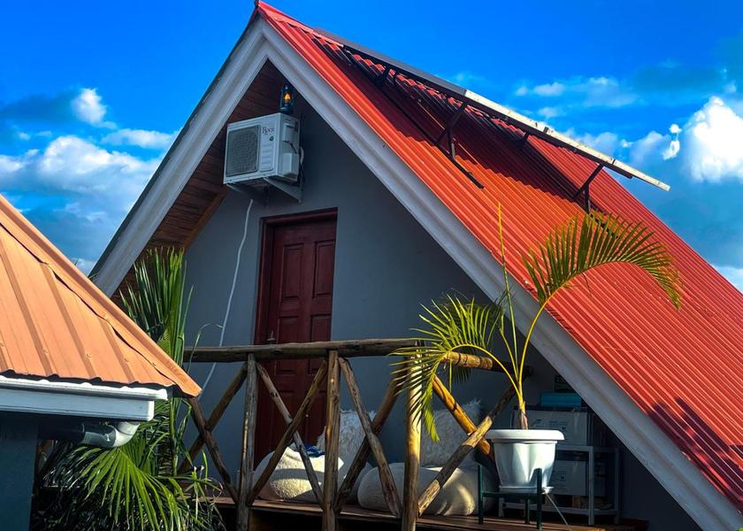  Arusha Hotel Exterior