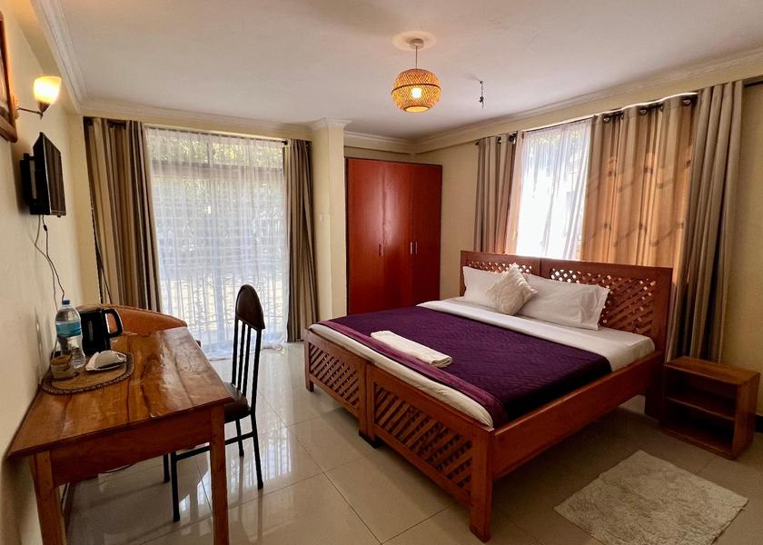  Arusha Deluxe Single Room with Balcony