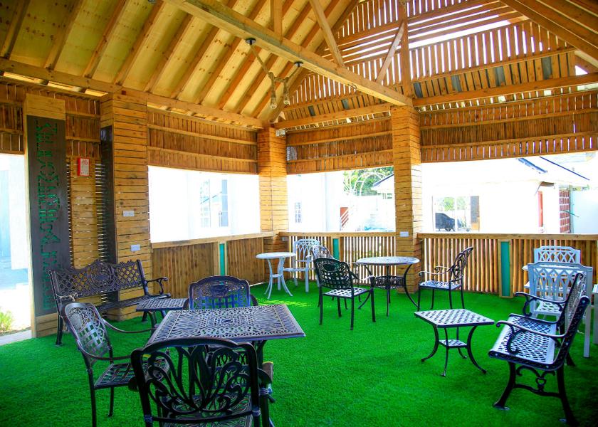 Dar es Salaam Dar es Salaam bar/lounge