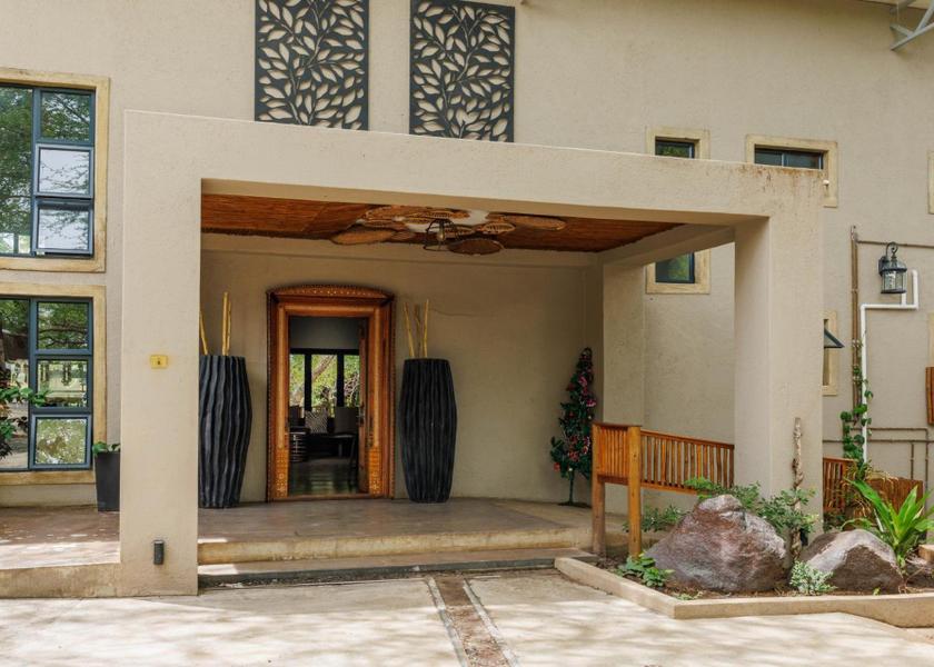  Kasane exterior view