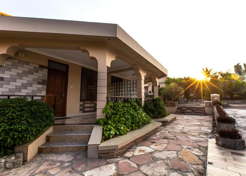  Mwanza Hotel Exterior