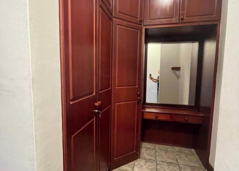 Mwanza Mwanza Wardrobe
