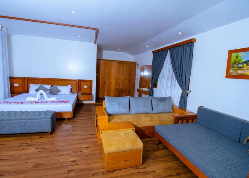  Jinja Superior Cottage