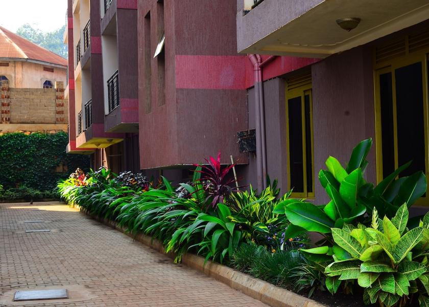  Jinja Exterior