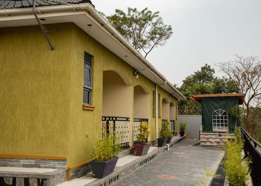  Gulu balcony/terrace