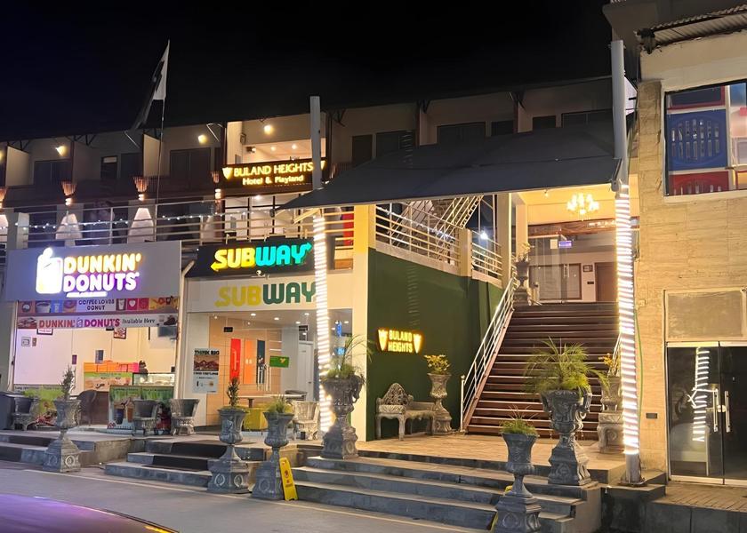  Murree Hotel Exterior