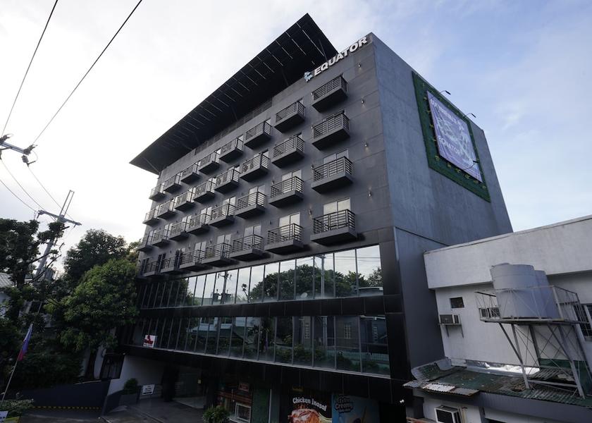  Taguig Exterior