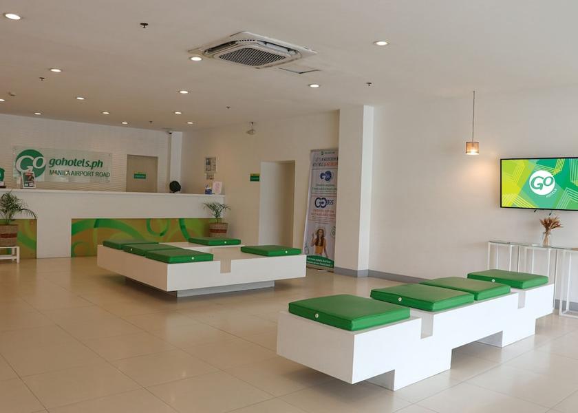  Parañaque Lobby sitting area