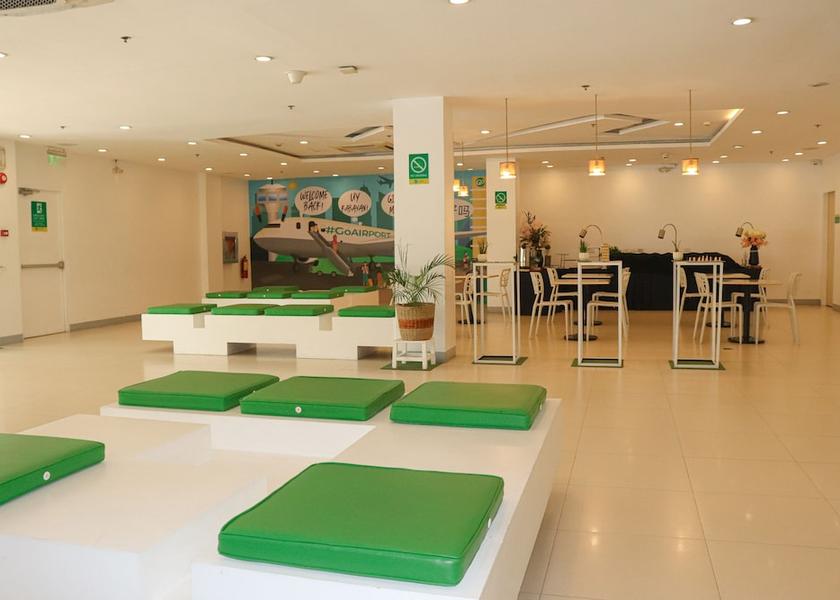  Parañaque Lobby sitting area