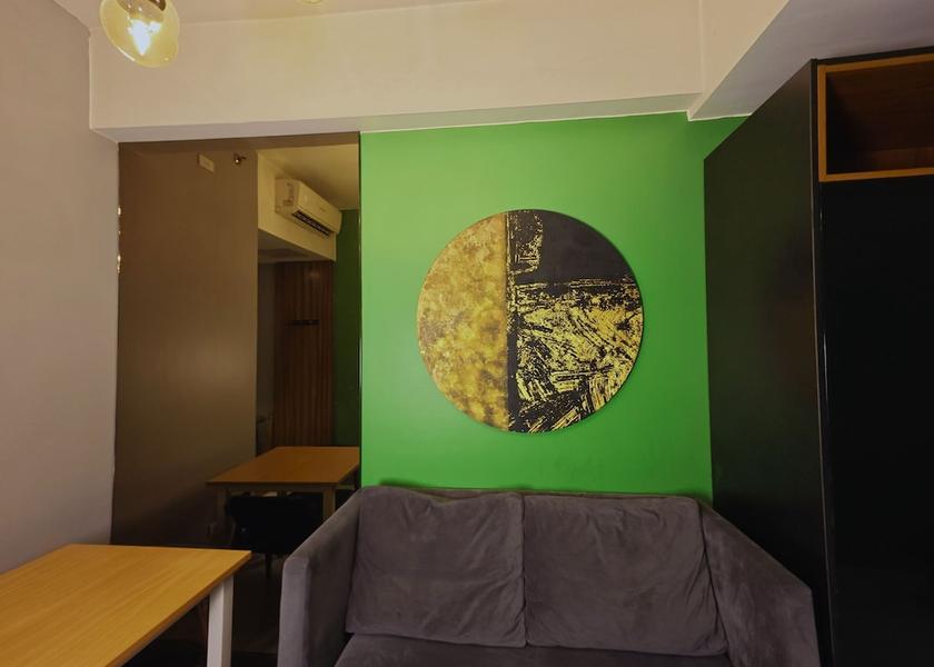  Manila Living area