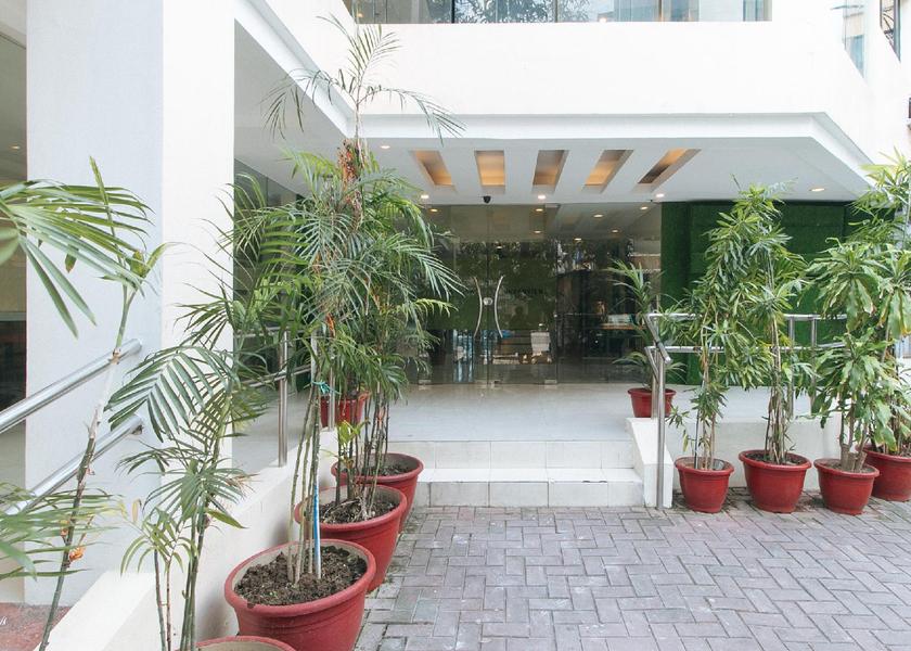  Manila Exterior view