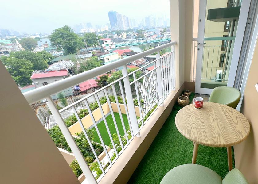  Pasig balcony/terrace
