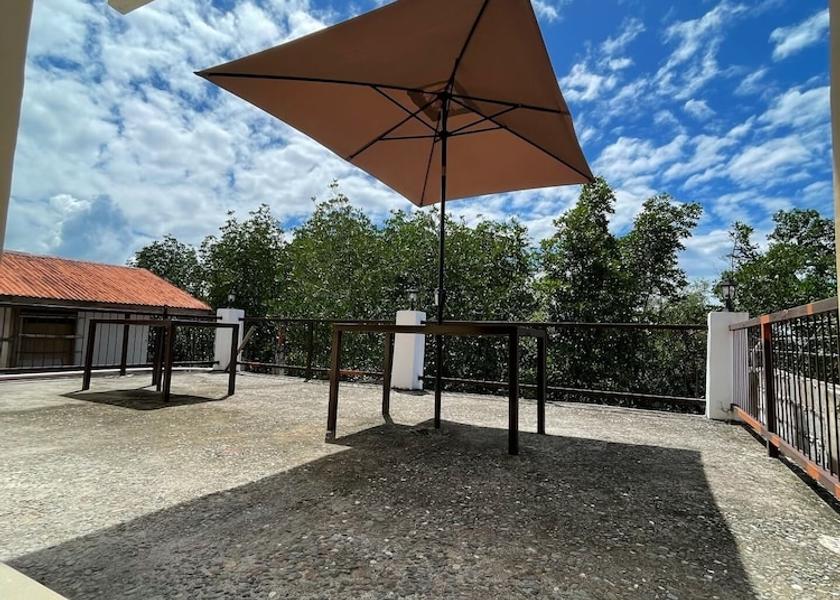 Central Visayas Moalboal Terrace/patio