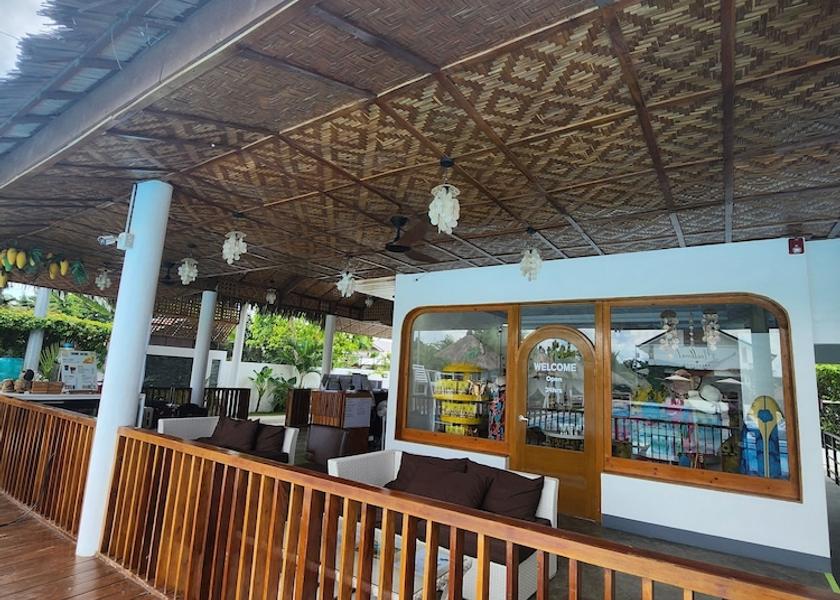 Central Visayas Moalboal Reception