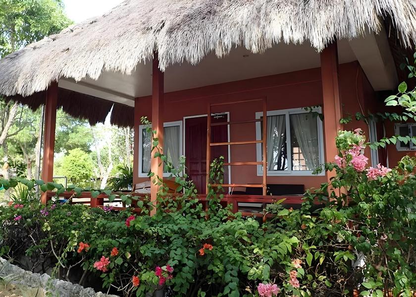 Central Visayas Moalboal Hotel Exterior