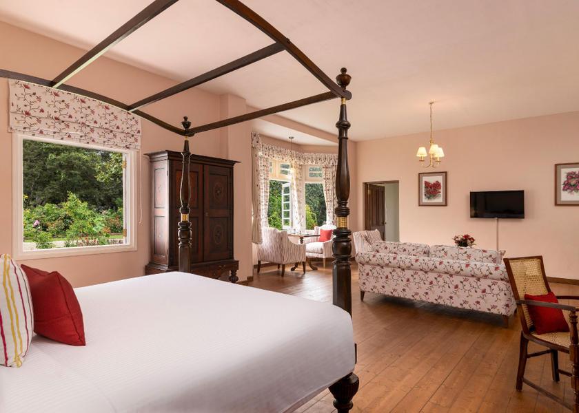 Central Province Nuwara Eliya Master Suite with View