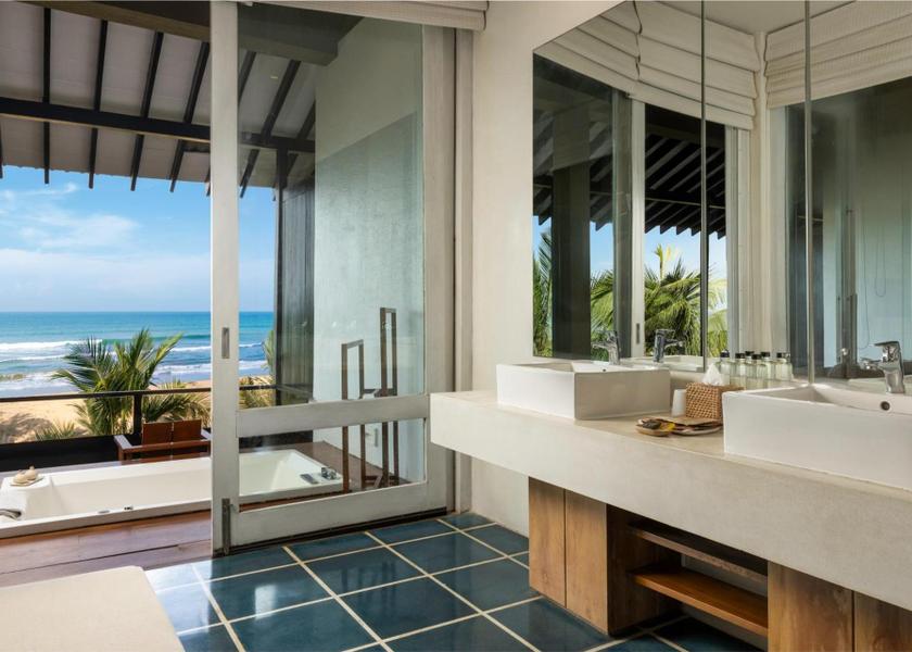 Gampaha District Negombo Suite with Sea View