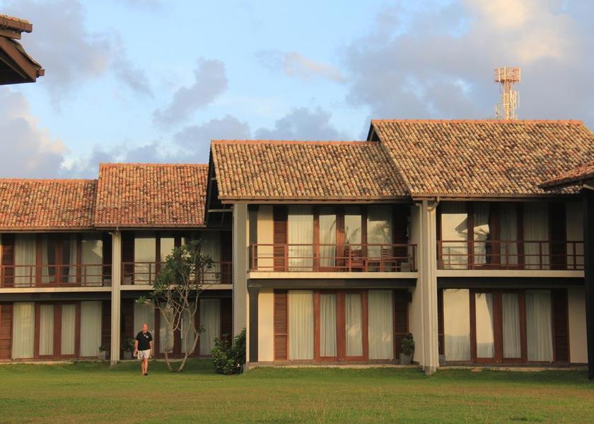 Kalutara District Wadduwa exterior view