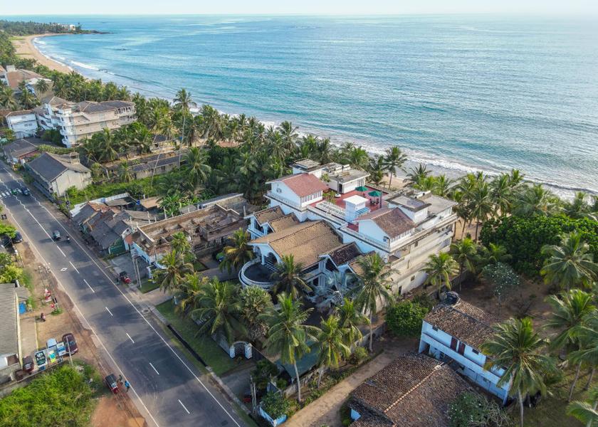 Galle District Bentota beach