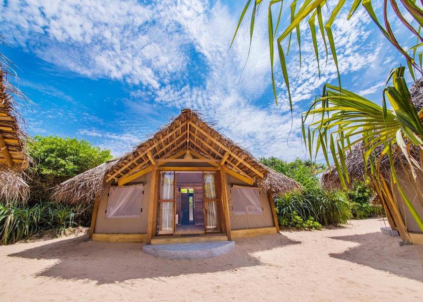 Galle District Bentota entrance