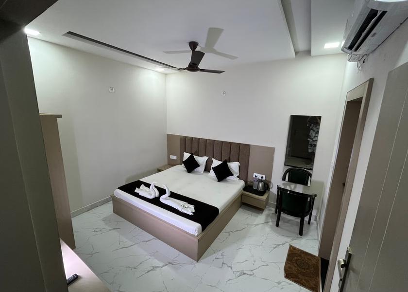 Uttar Pradesh Mathura 1025
