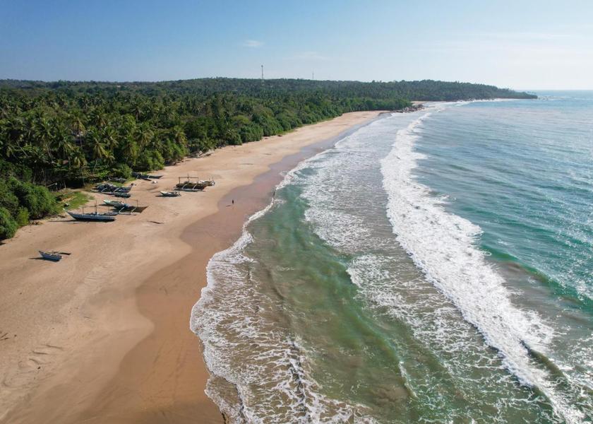 Hambantota District Tangalle beach