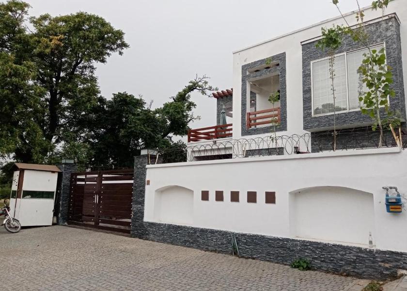  Islamabad Hotel Exterior