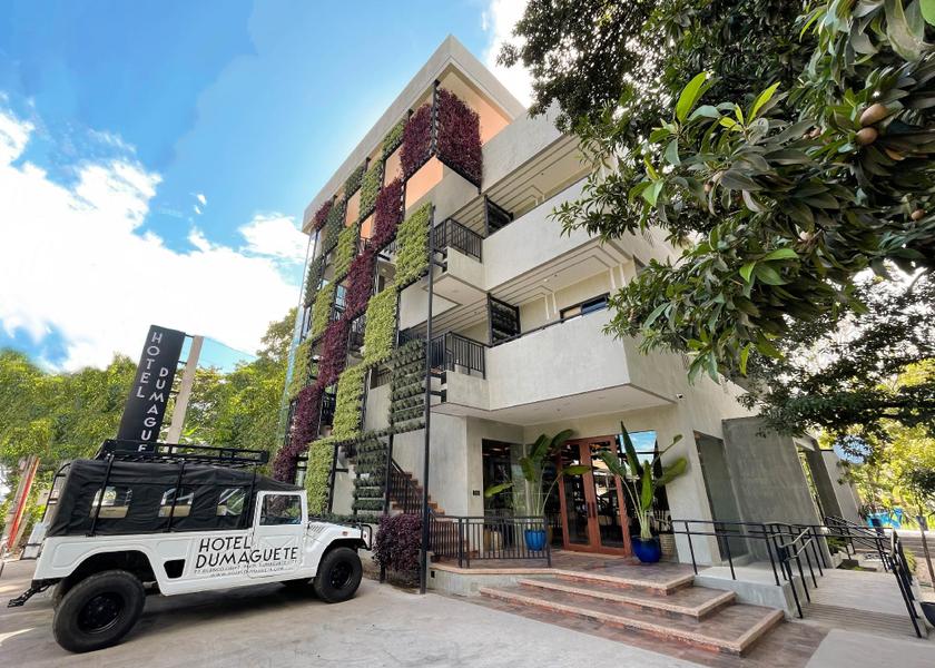 Central Visayas Dumaguete Hotel Exterior