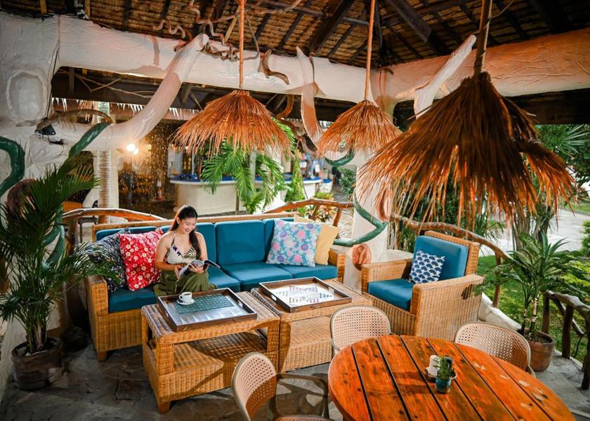  Puerto Galera restaurant