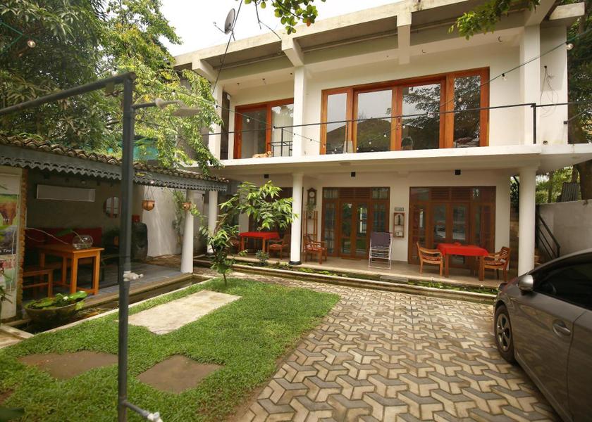 Matara District Weligama exterior view